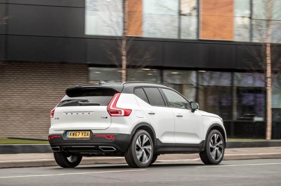  Volvo XC40 T5 R-Design 2017 года  (UK) (фото 26 из 41)